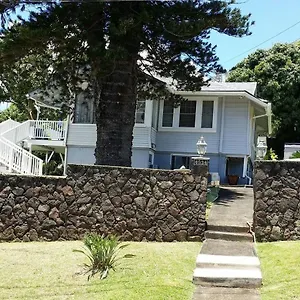 https://cool-quiet-ocean-view.hotelsinhawaii.org